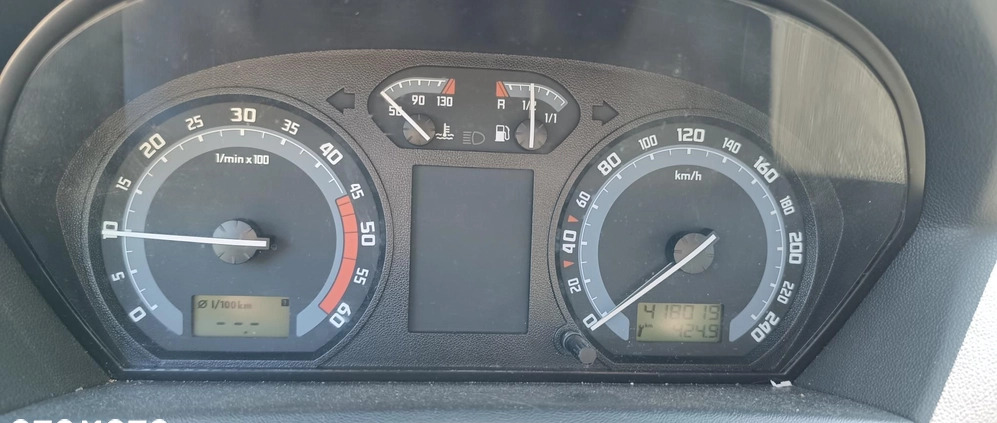 Skoda Fabia cena 4000 przebieg: 405000, rok produkcji 2006 z Warszawa małe 37